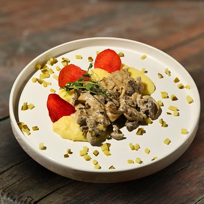 Бефстроганов* в Сербская кухня 