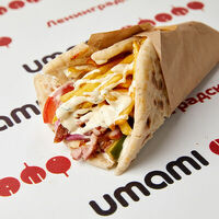 Гирос с куриным бедром в Umami