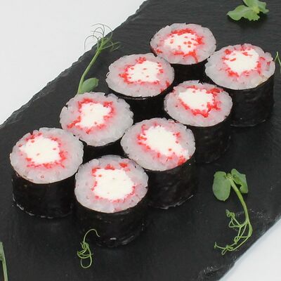 Мини-ролл с икрой масаго и сливочным сыром в Суши Пати по цене 190 ₽