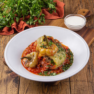 Фаршированные перцы со сметаной в Сыроварня по цене 750