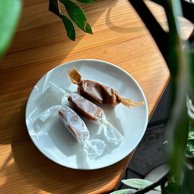 Ириска сливочная с кунжутомв Ранняя пташка по цене 120 ₽