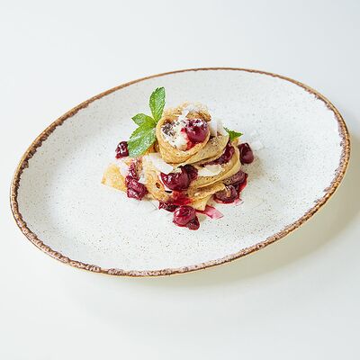 Блинчики с вишневым вареньем в Kitchen по цене 290