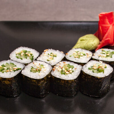 Ролл с огурцом в Марк Твен по цене 90 ₽