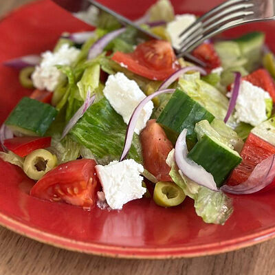 Салат Греческий в Семейный союз по цене 420 ₽