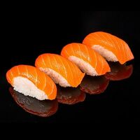 Суши сет лосось в Sushi Maximum