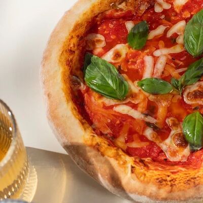 Пицца Маргарита в Тепло по цене 860 ₽