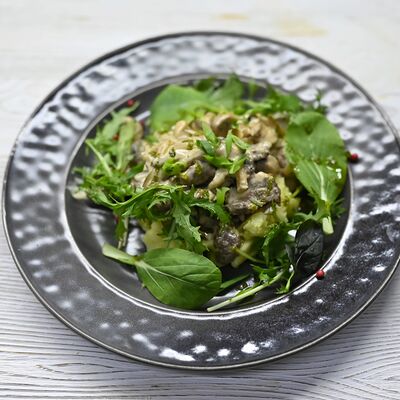 Бефстроганов из говядины с картофельным пюре в Bucho по цене 900 ₽