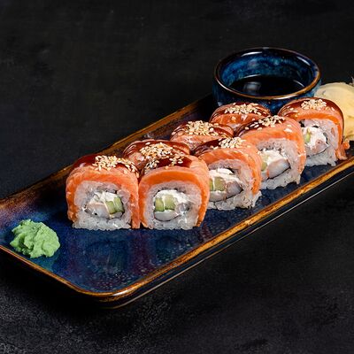 Ролл Опаленный лосось в Сие Паста по цене 1115 ₽