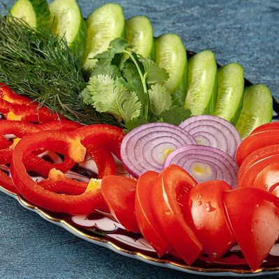 Овощная нарезкав ПАПА МАНГАЛ по цене 420 ₽