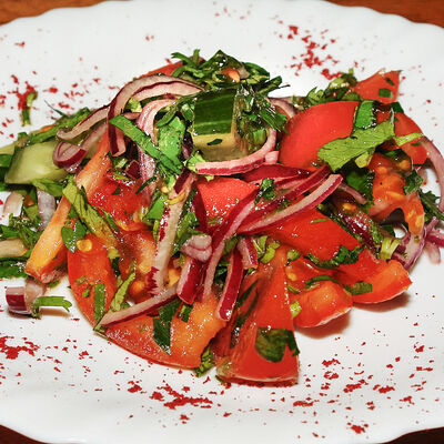 Грузинский салат в Хинкальная по цене 550 ₽