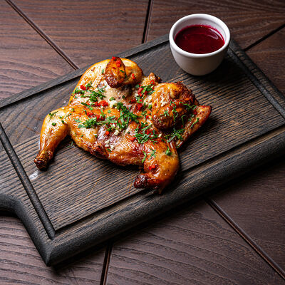 Цыпленок тапака в Утомленные солнцем по цене 890 ₽