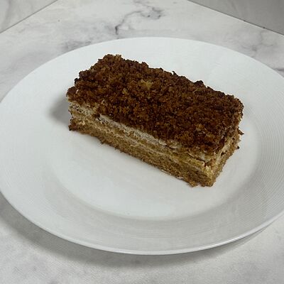 Медовик домашний в Сказка lounge по цене 300 ₽