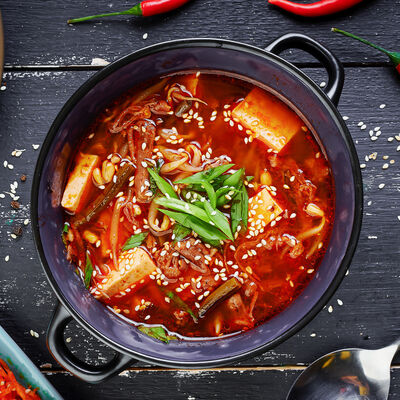 Суп Юккедян с говядиной в Kuksu №1 по цене 659 ₽