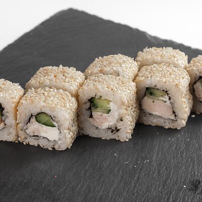 Чикен ролл в Underground Sushi City по цене 435 ₽