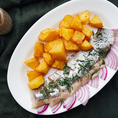 Селедка с картошкой в у МАМАN по цене 420 ₽