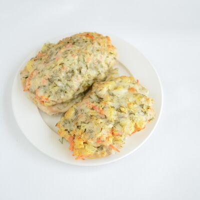 Отбивная из курицы с овощами в Гастромаркет по цене 299 ₽