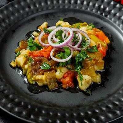 Мангал-салат в Мангал холл по цене 600 ₽