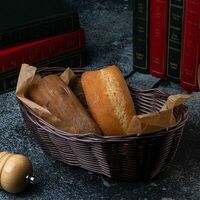 Ржаная булочка в McKey Pub & Restauraunt