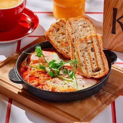 Шакшука в Коржов по цене 530 ₽