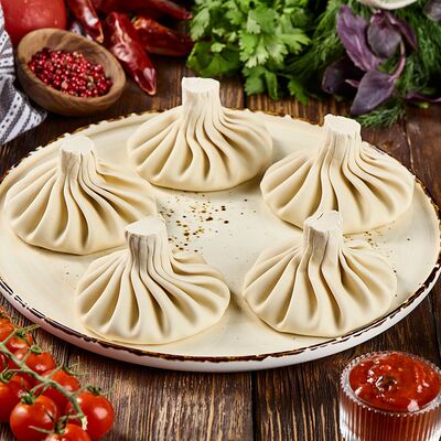 Хинкали полуфабрикат в Бачо&хинкали по цене 383 ₽