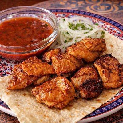 Шашлык из курицы в Тминъ по цене 250 ₽
