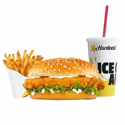 Чикен Филе Комбо в Hardee's Dostyk Plaza по цене 2900 ₸