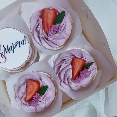 Капкейки 8 марта в Особенный Наполеон по цене 1300 ₽