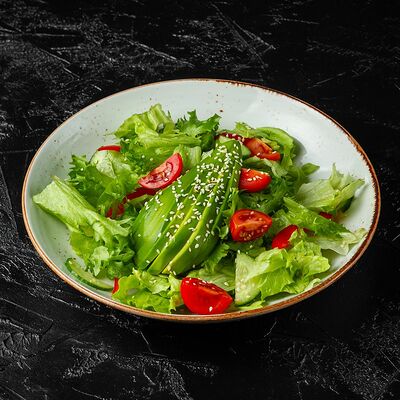 Салат с авокадо в Sushi House по цене 480 ₽