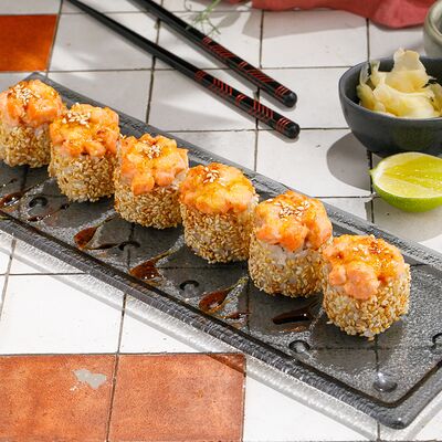 Горячий ролл с гребешком в ЛарисуВаннуХочу по цене 890