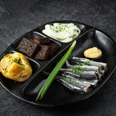 Балтийская килька домашнего посола в Fish Point по цене 790 ₽