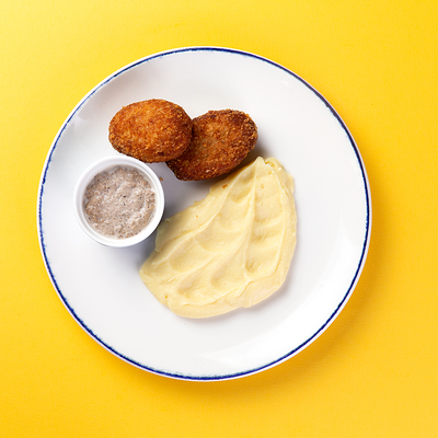 Пожарские котлеты с картофельным пюре и грибным соусом в Handy Place по цене 495 ₽