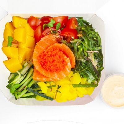 Поке с лососем в Каратэ Суши по цене 690 ₽