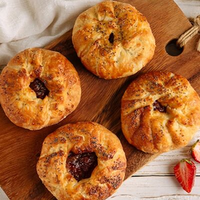 Самса яблоко-клубника в Провиант по цене 95 ₽