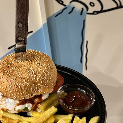 Бургер Блю чиз в Foodlink по цене 550 ₽