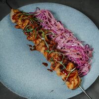 Шашлык из курицы на углях с соусом терияки, коул слоу в Рестобар Гриль 39