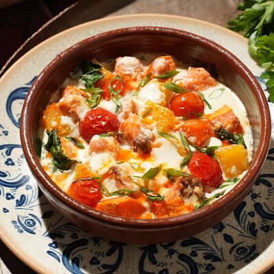 Чакецилли с лососем в сливочном соусе в Вах!Хинкали по цене 1250 ₽