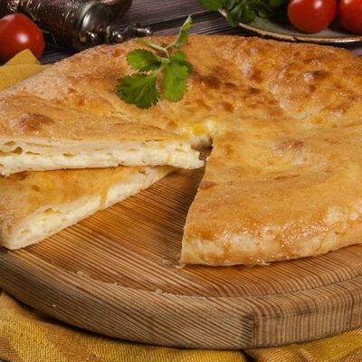 Хачапури по-имеретински в Хинкальная по цене 710 ₽