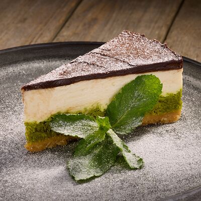 Дубайский чизкейк в Халва по цене 350 ₽