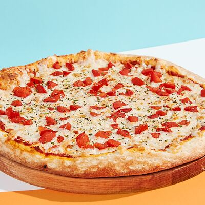 Маргарита пицца 25 см в Ostrov по цене 597 ₽