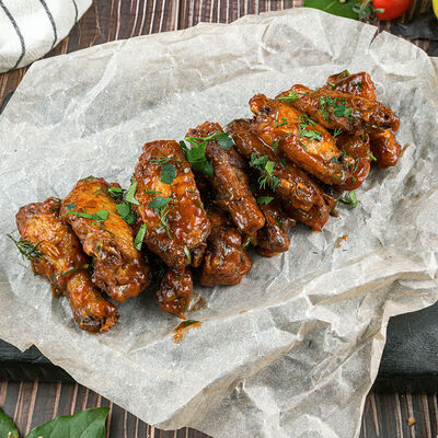 Крылья барбекю в Солянка Крафт Бар по цене 878 ₽