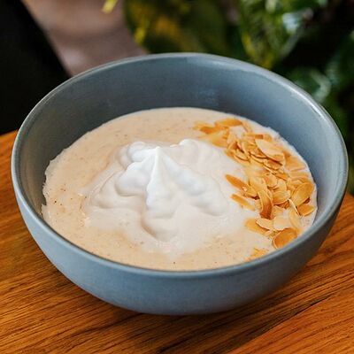 Овсяная каша в Sunny cafe по цене 510 ₽