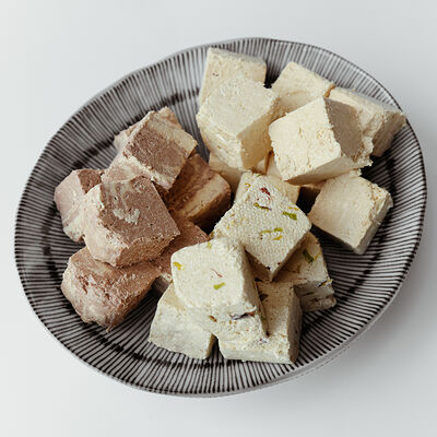 Халва фисташковая 100 г в Maroon по цене 420 ₽