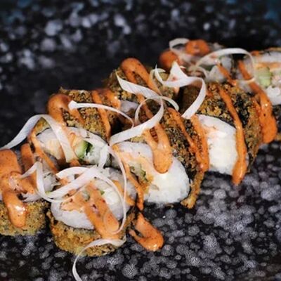 Темпура с копченым лососем в Woldemar по цене 580 ₽