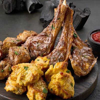 Ассорти шашлыков малое в Crazy Brothers по цене 2900 ₽