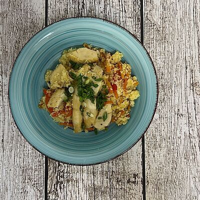 Окунь морской с овощами и кускусом в Луна Рыба по цене 440 ₽