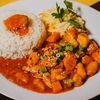 Ком Га Чуа Нгот рис с курицей в кисло-сладком соусе в Нячанг по цене 510