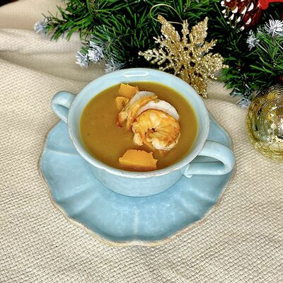 Тыквенный суп-пюре с креветками и карамельной сметаной в Debaton по цене 528