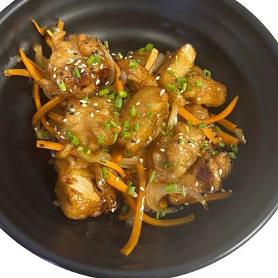 Свинина в кисло-сладком соусе с овощамив Bao Bao Лапша по цене 1150 ₽