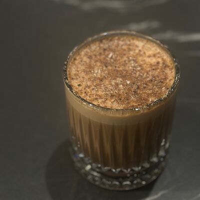 Раф Три Шоколада M в Dark Coffee по цене 300 ₽