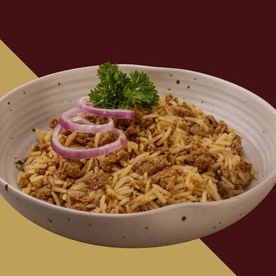 Восточный плов с телятиной в Шаурмист по цене 570 ₽